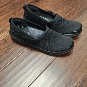 Bzees Coco Washable Slip-on Sneakers Size 11